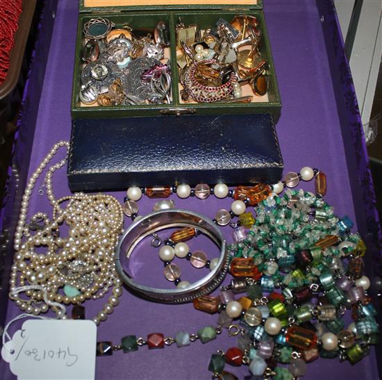 Mixed costume jewellery